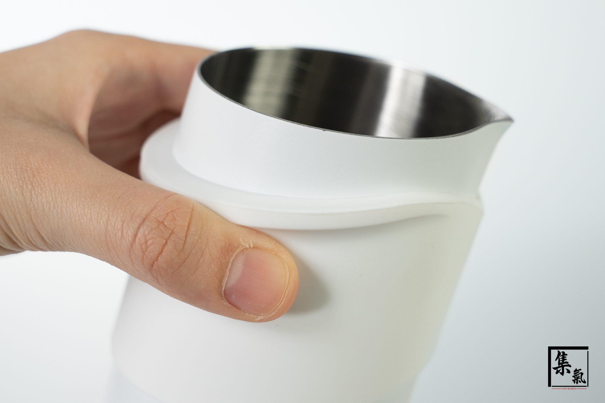 Subminimal FlowTip Milk Jug (Handled / Handleless)