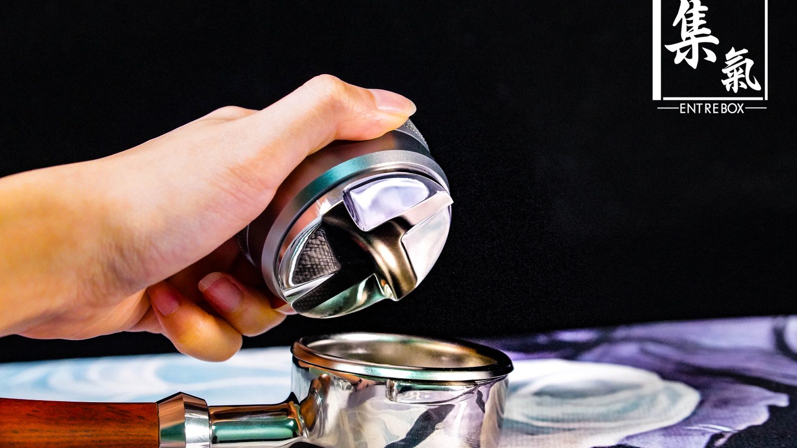 MHW-3BOMBER Marcaron Distributor 佈粉器 銀色