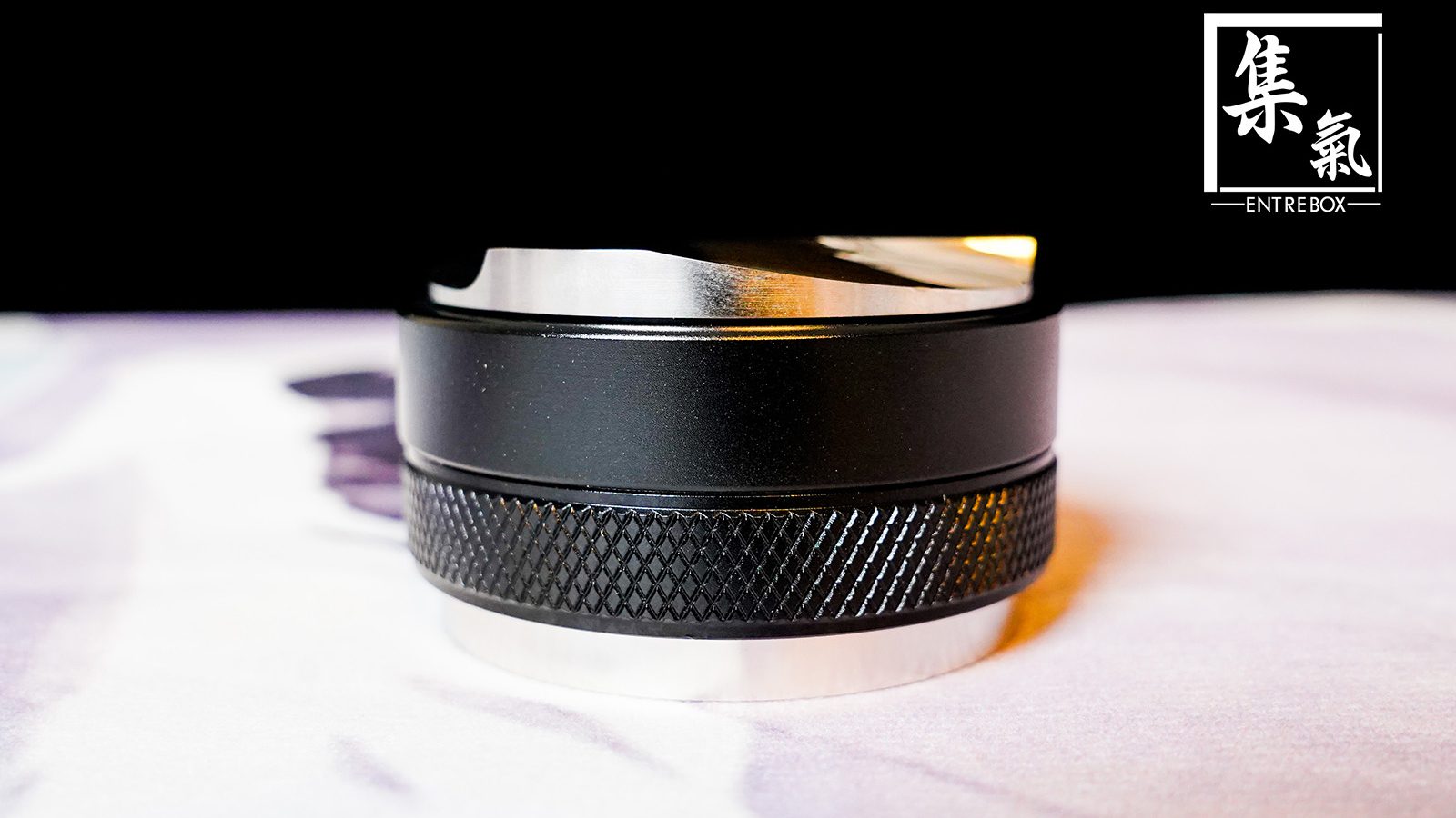 二合一佈粉/壓粉器