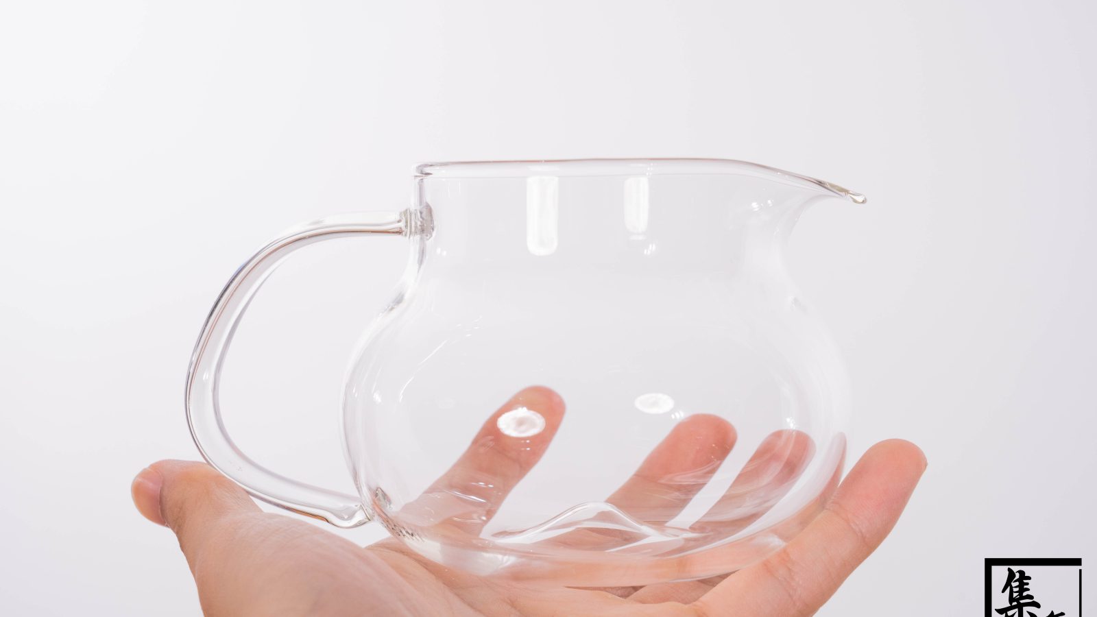 ORIGAMI Pinot Aroma Glass Coffee Server