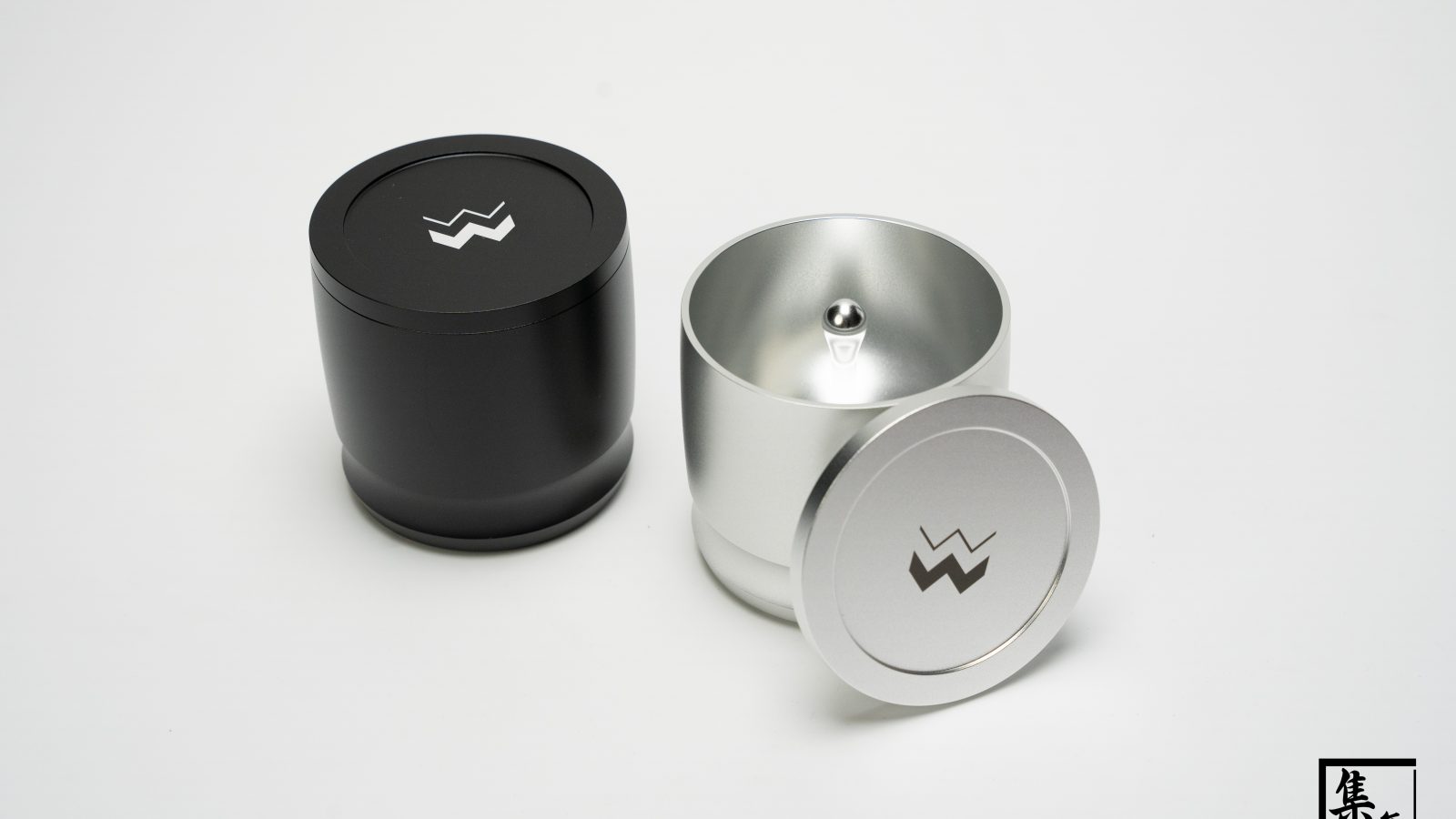 Weber blind shaker